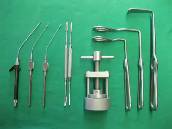 Reparatur-Service und Instandhaltung für diverse chirurgische Gerätschaften