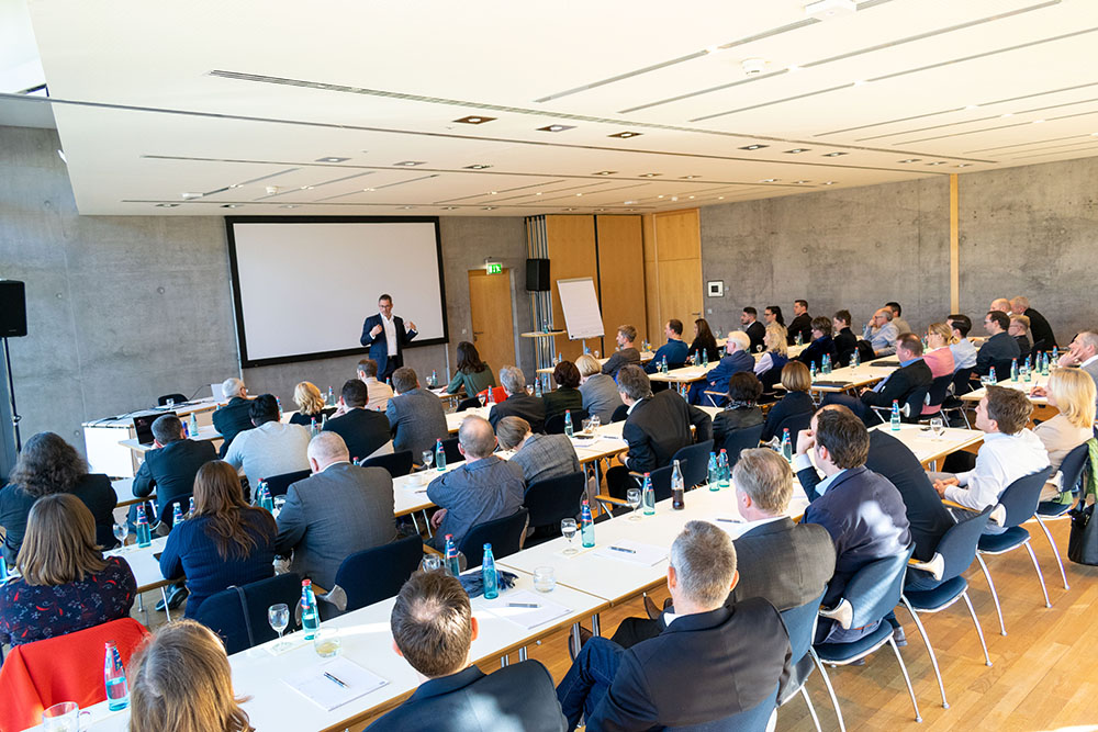 Save the Date: Personalsymposium „Kündigungswelle durchbrechen – Personalmanagement neu denken“