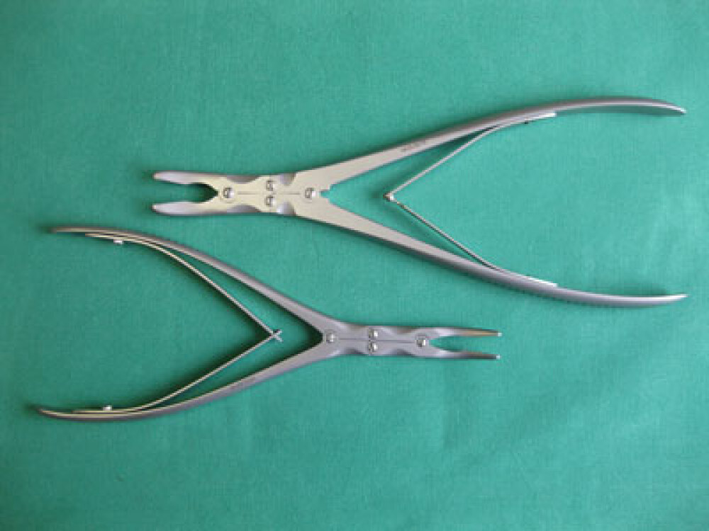 Repair service for standard surgical instruments